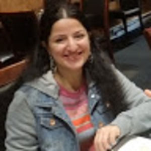 Meet your Posher, Fatima